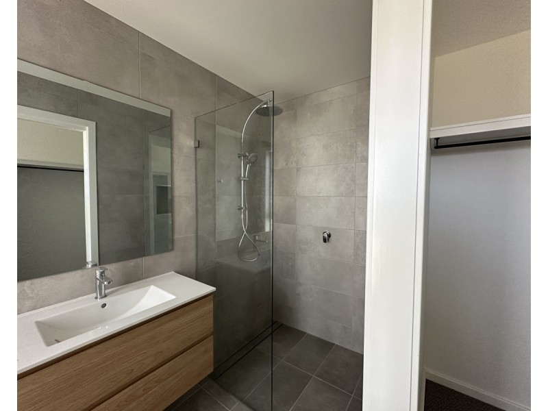 3b Retreat Close, Old Bar NSW 2430