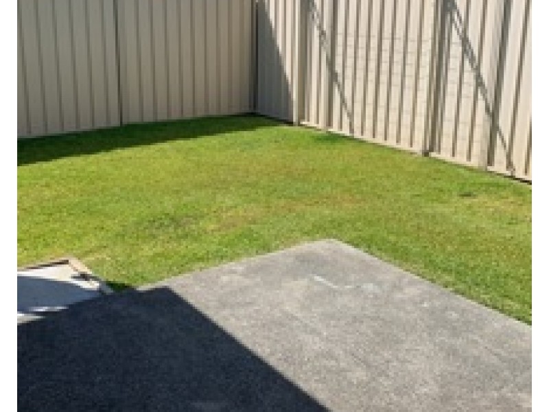 2 Albatross Way, Old Bar NSW 2430