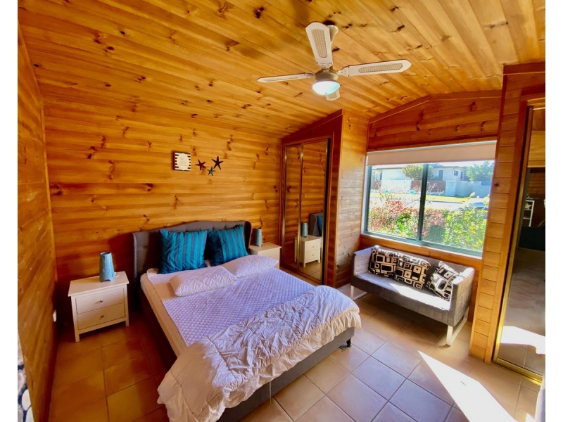 18 Connell Street, Old Bar NSW 2430