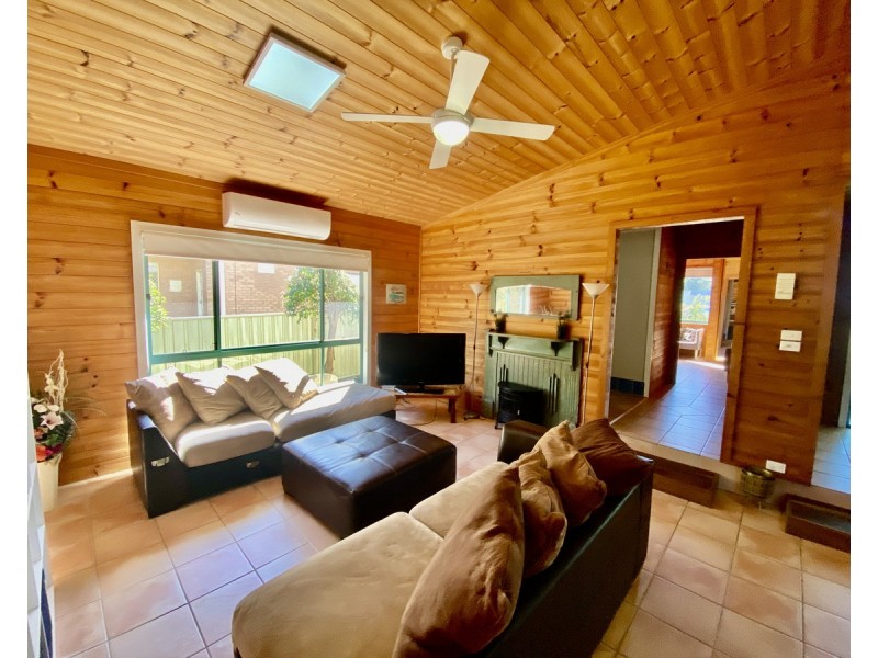 18 Connell Street, Old Bar NSW 2430