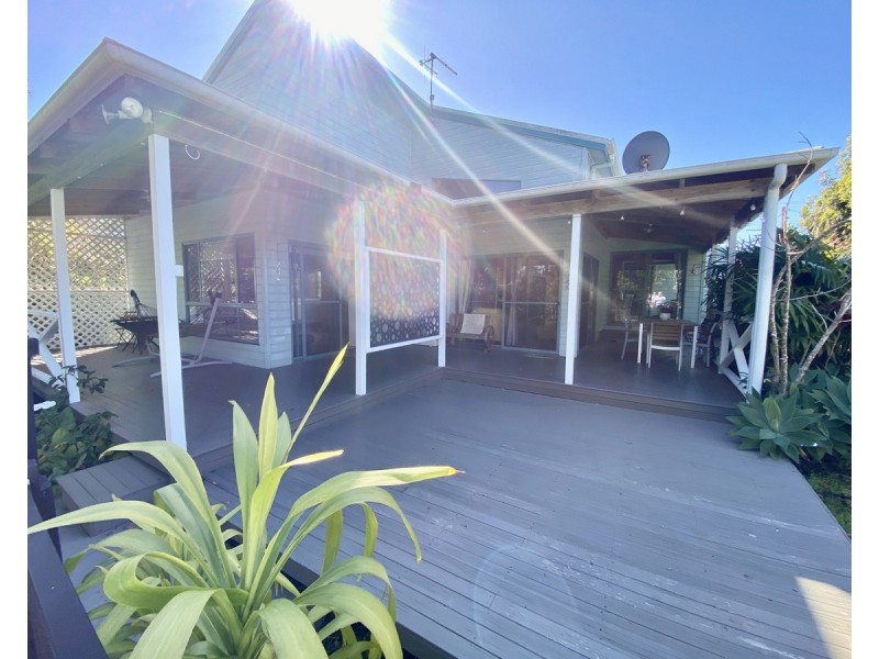 18 Connell Street, Old Bar NSW 2430