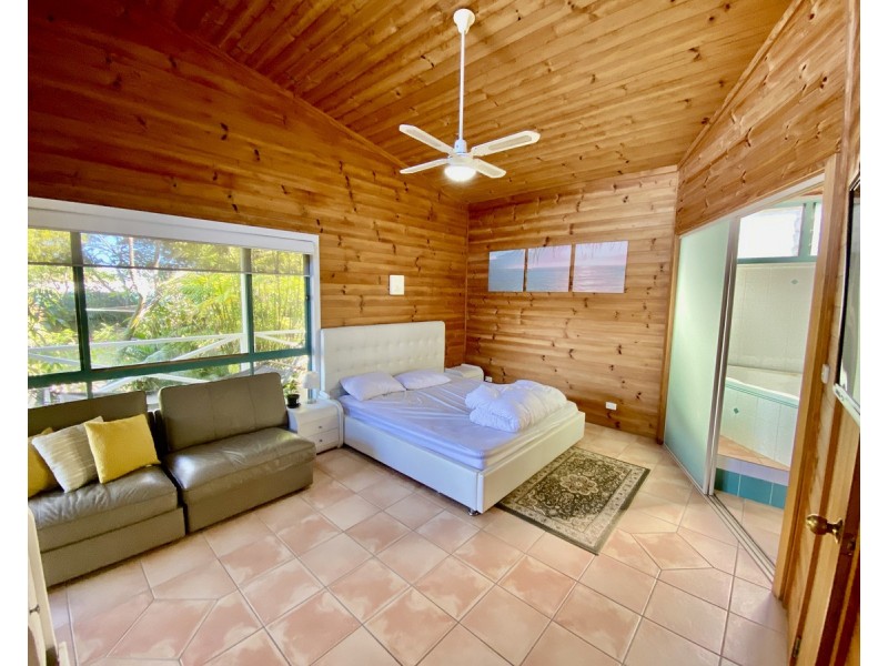 18 Connell Street, Old Bar NSW 2430