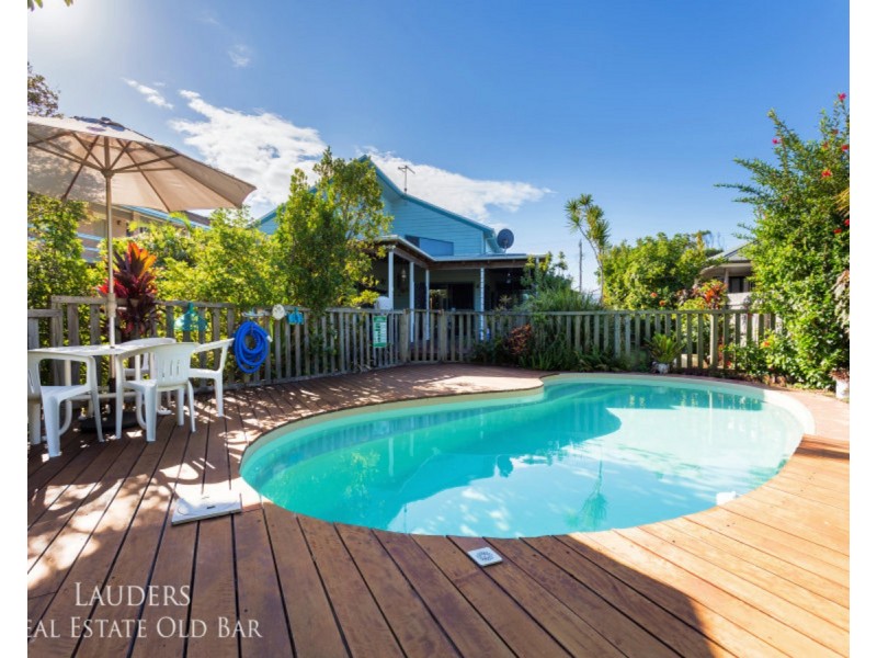 18 Connell Street, Old Bar NSW 2430