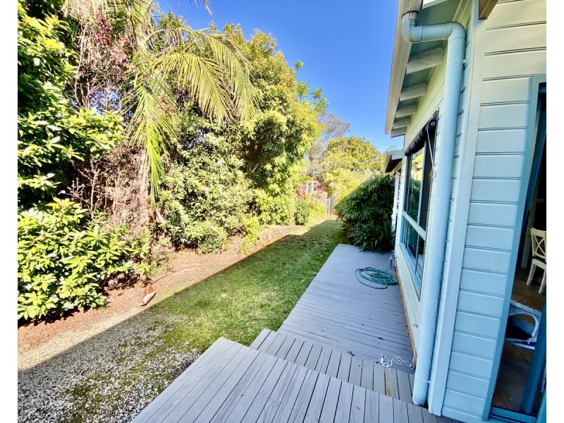 18 Connell Street, Old Bar NSW 2430