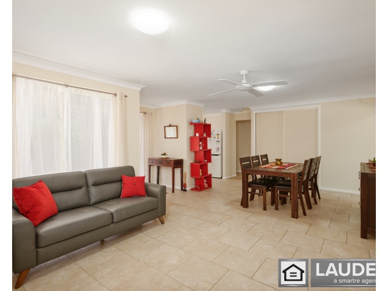 10 Pryor Crescent, Old Bar NSW 2430