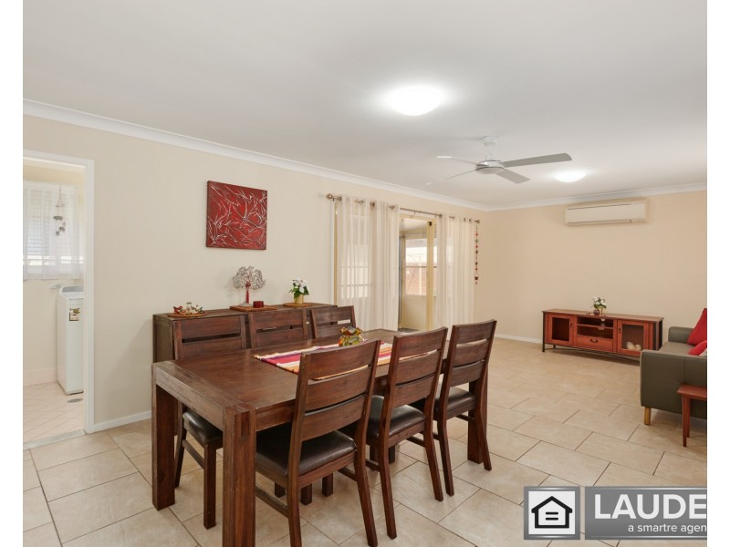 10 Pryor Crescent, Old Bar NSW 2430