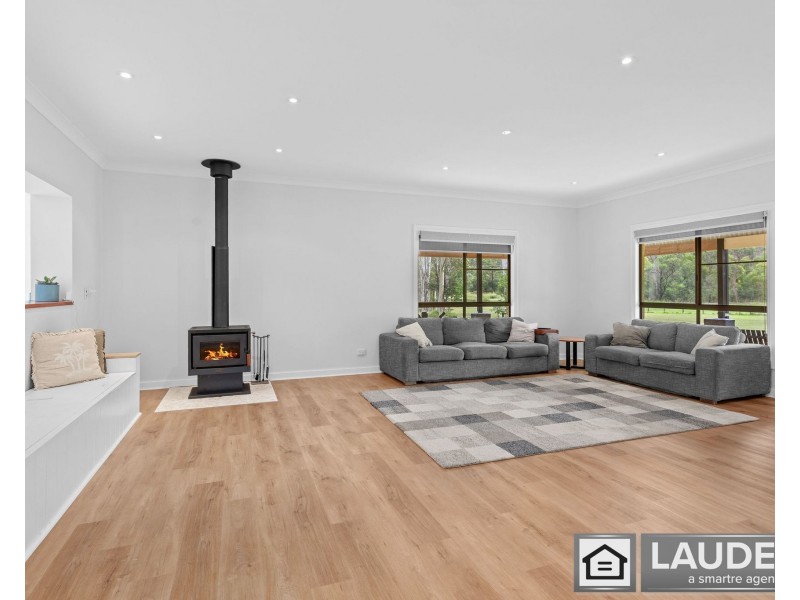 11 Kolinda Drive, Old Bar NSW 2430