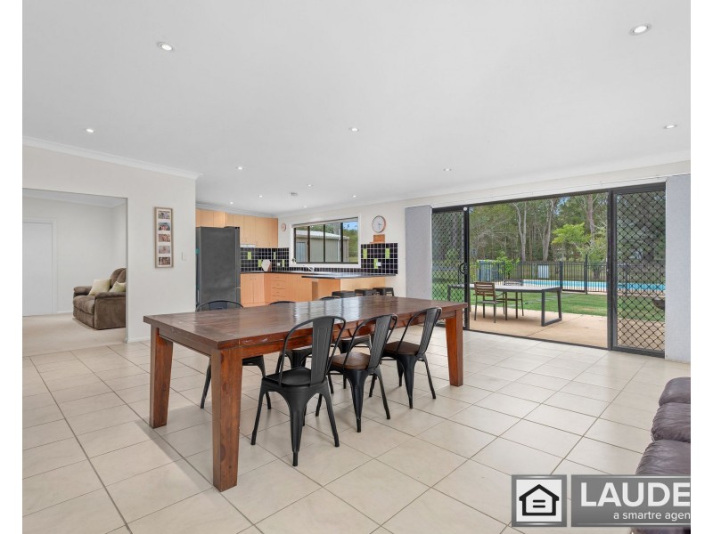 11 Kolinda Drive, Old Bar NSW 2430