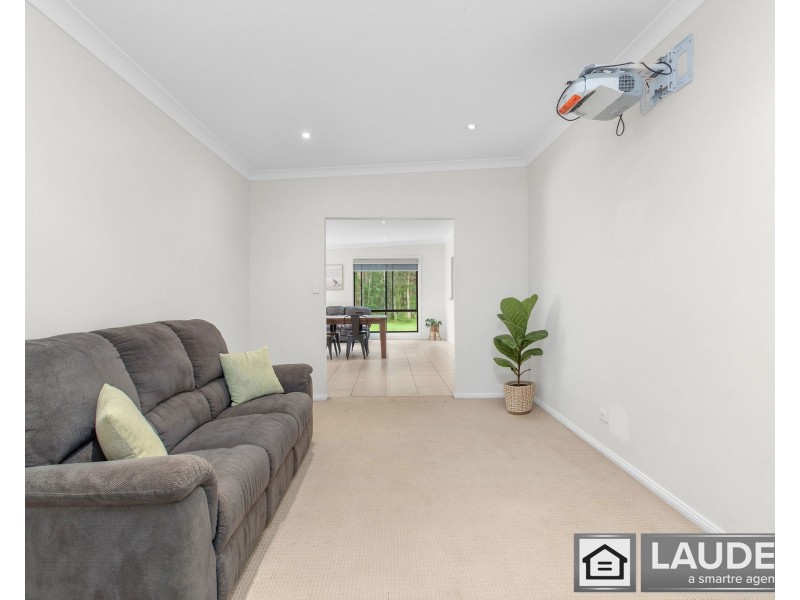 11 Kolinda Drive, Old Bar NSW 2430