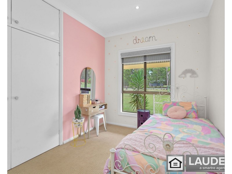 11 Kolinda Drive, Old Bar NSW 2430