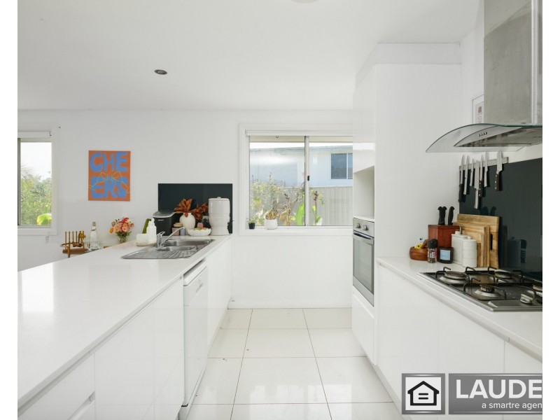 32 Shantull Drive, Wallabi Point NSW 2430