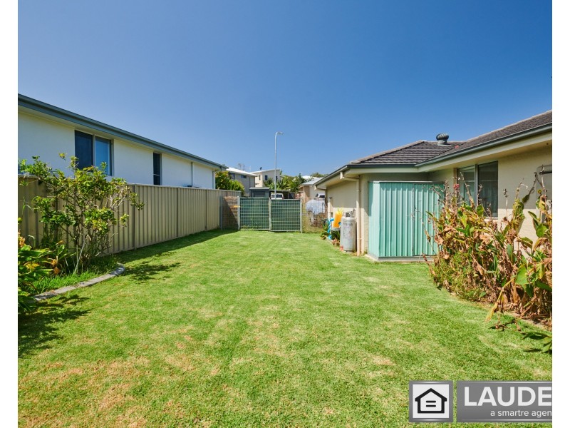 32 Shantull Drive, Wallabi Point NSW 2430