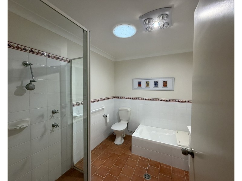 2/9 Mistral Place, Old Bar NSW 2430