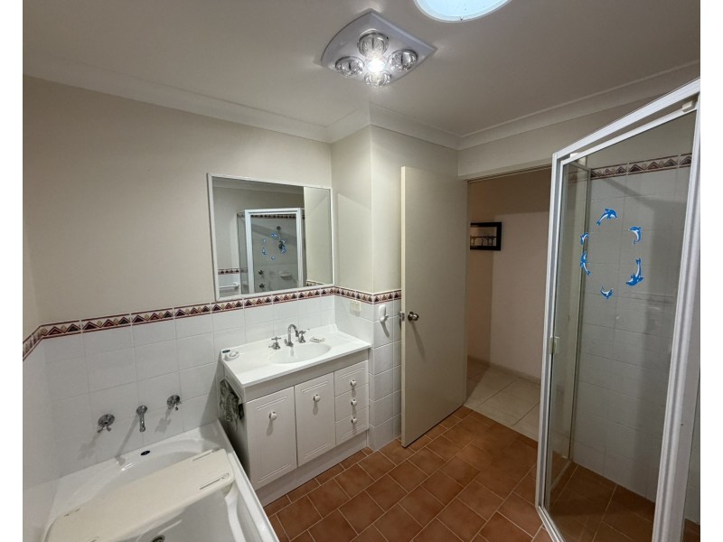 2/9 Mistral Place, Old Bar NSW 2430