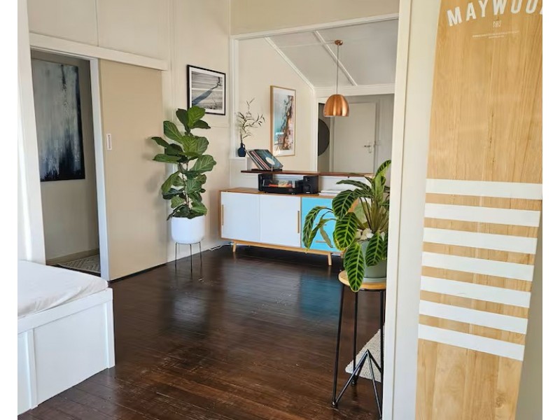 36 Old Bar Road, Old Bar NSW 2430