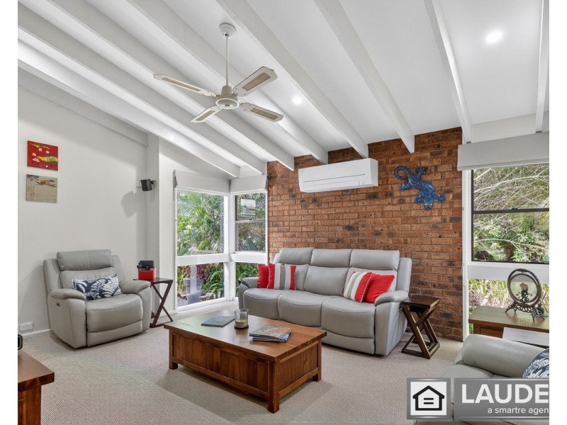 14 Oceanic Place, Old Bar NSW 2430