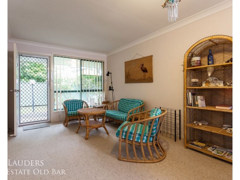 4/26 Old Bar Road, Old Bar NSW 2430