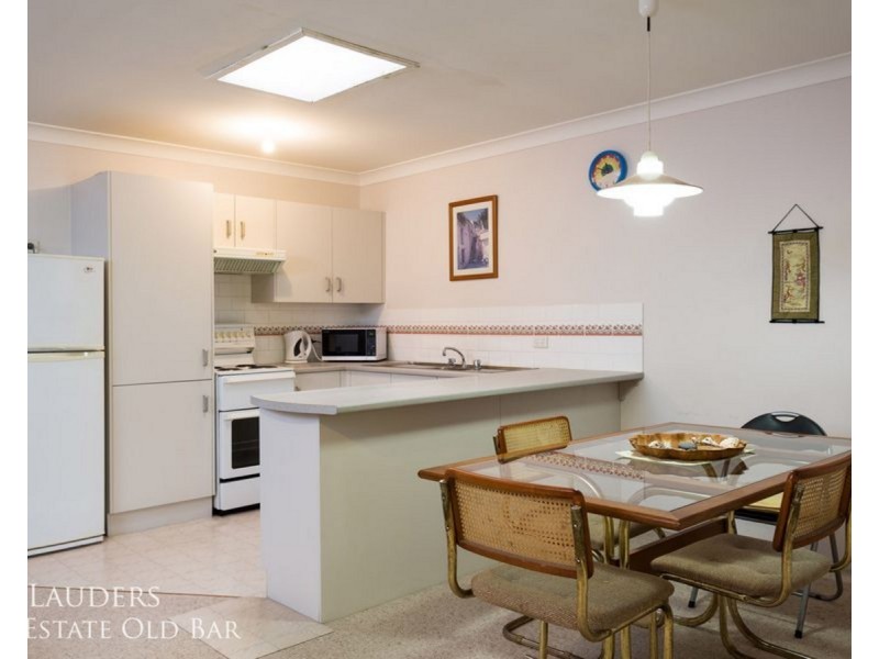 4/26 Old Bar Road, Old Bar NSW 2430