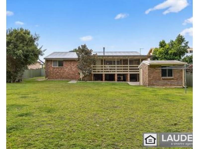 106 Waterman Street, Old Bar NSW 2430