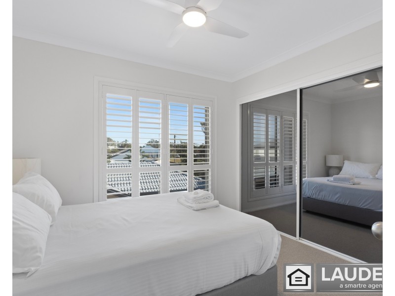 1/32 Lewis Street, Old Bar NSW 2430