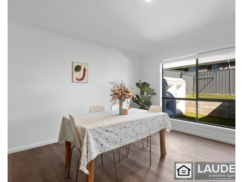 2 Auvergne Way, Old Bar NSW 2430