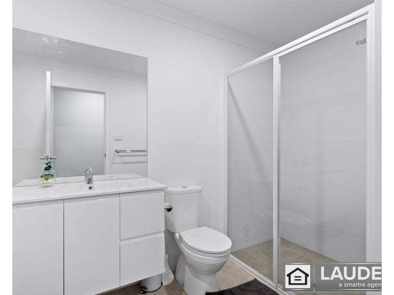 2 Auvergne Way, Old Bar NSW 2430