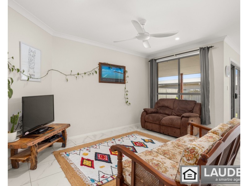 10 Walter Fay Street, Wallabi Point NSW 2430