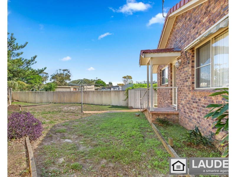 11 Banksia Close, Manning Point NSW 2430