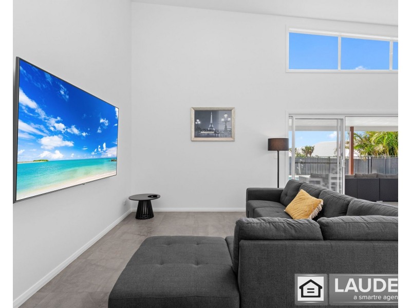9 Viewmont Way, Old Bar NSW 2430