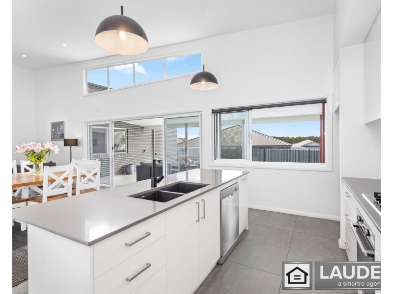 9 Viewmont Way, Old Bar NSW 2430
