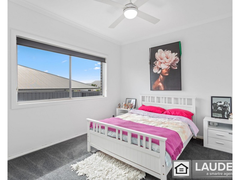 9 Viewmont Way, Old Bar NSW 2430