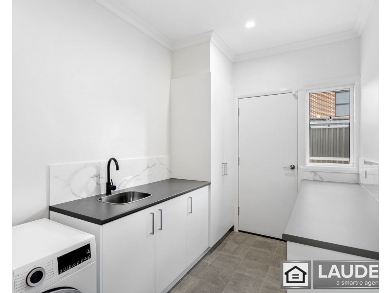 9 Viewmont Way, Old Bar NSW 2430