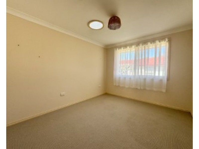3/66 Old Bar Road, Old Bar NSW 2430