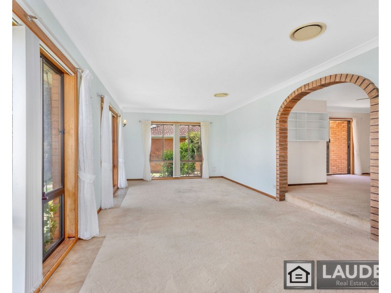 36 Joel Drive, Old Bar NSW 2430