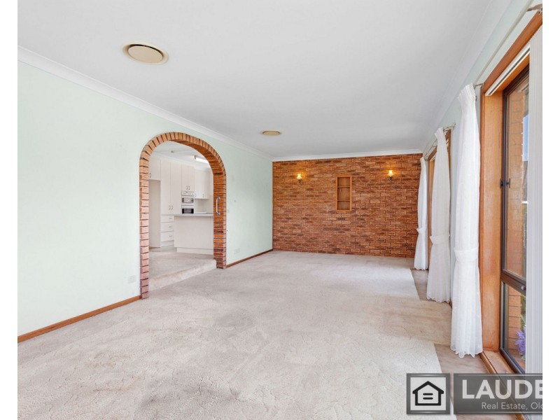 36 Joel Drive, Old Bar NSW 2430