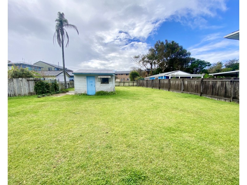 377 Saltwater Road,, Wallabi Point NSW 2430