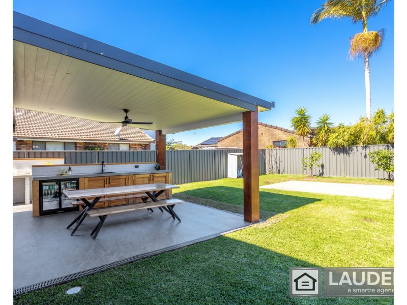 22 Belle Villa Parade, Old Bar NSW 2430