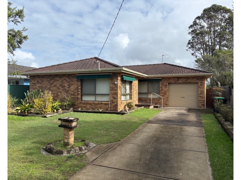 11 Richardson Street, Old Bar NSW 2430