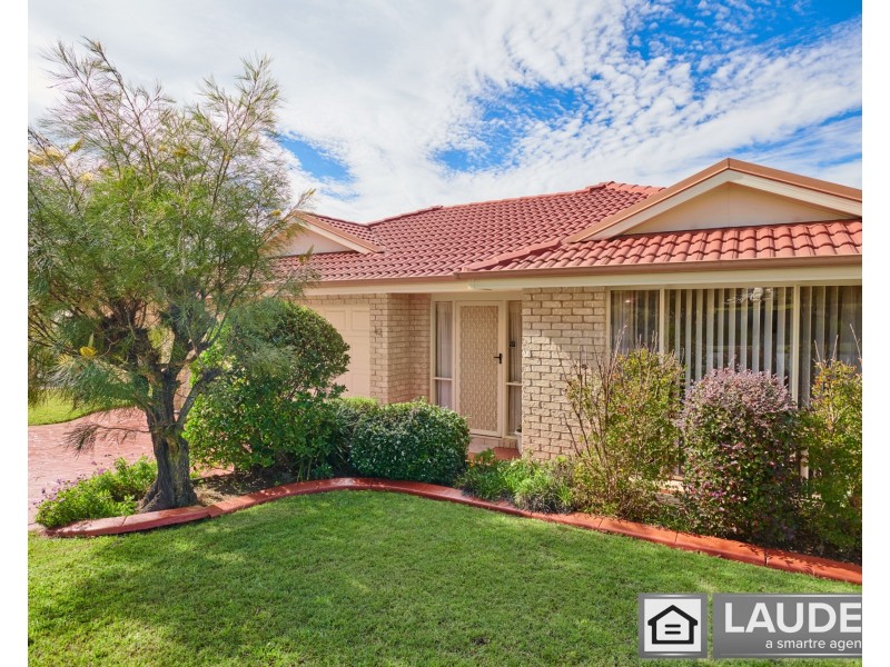 42 Medowie Road, Old Bar NSW 2430
