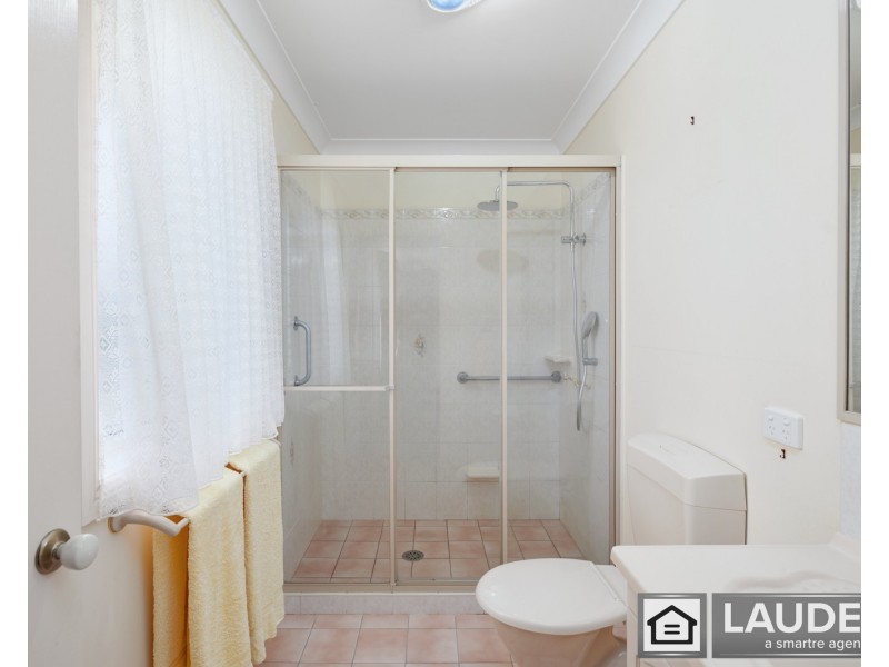 42 Medowie Road, Old Bar NSW 2430