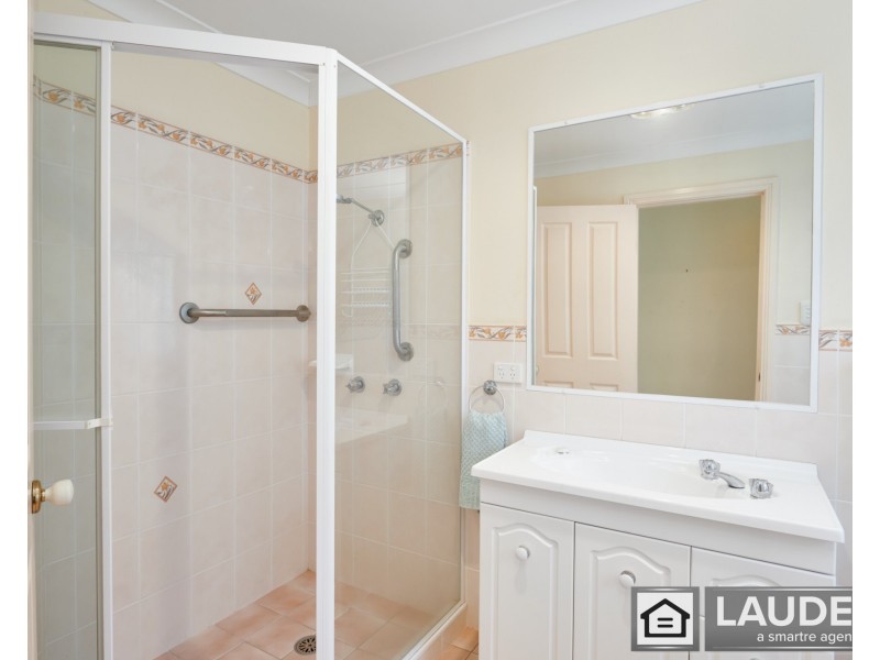 42 Medowie Road, Old Bar NSW 2430