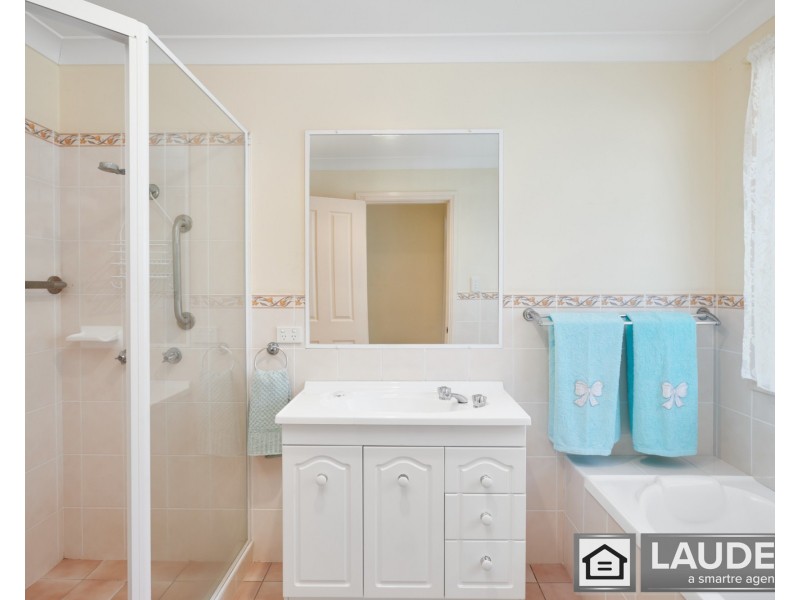 42 Medowie Road, Old Bar NSW 2430