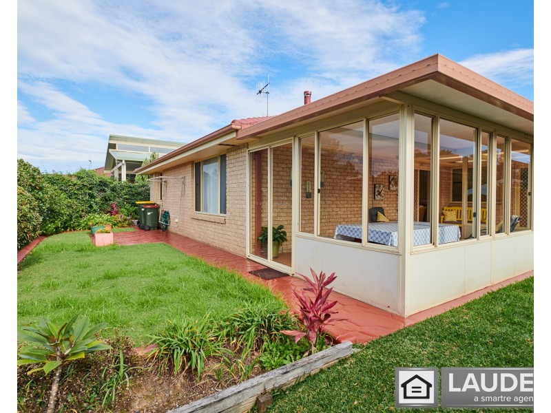 42 Medowie Road, Old Bar NSW 2430