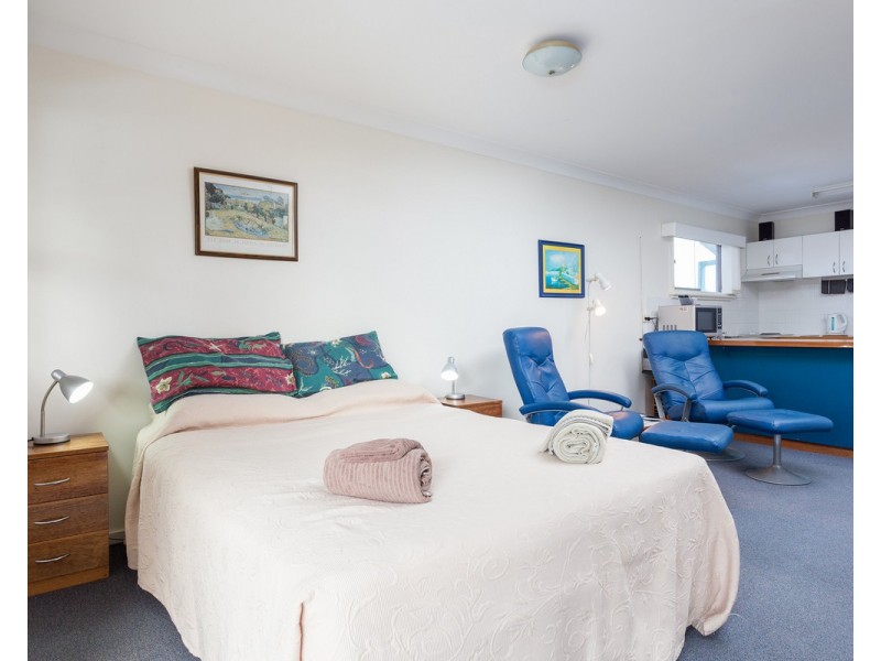6/89-91 Main Street, Manning Point NSW 2430