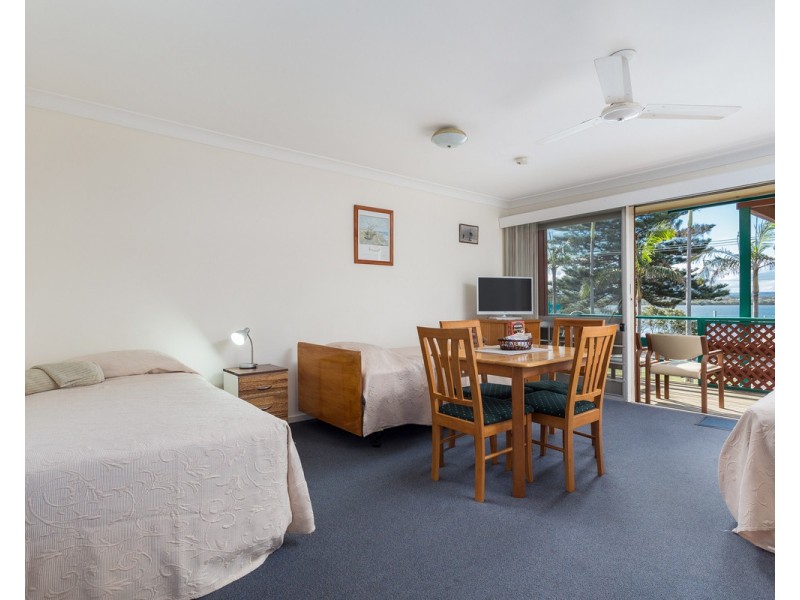 6/89-91 Main Street, Manning Point NSW 2430