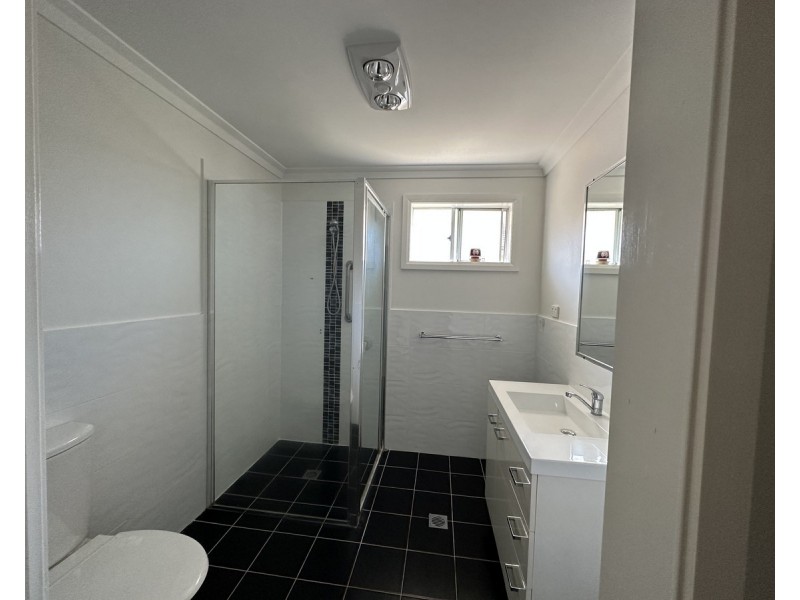 33 Bluehaven Drive, Old Bar NSW 2430