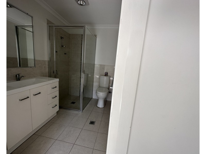 33 Bluehaven Drive, Old Bar NSW 2430