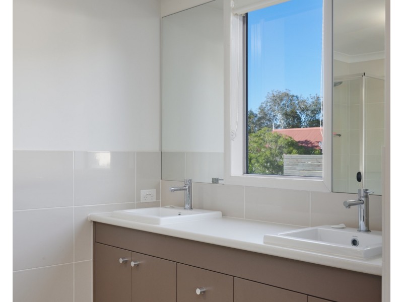 8-10 Cotton Street, Tinonee NSW 2430