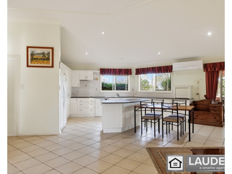 25 Mistral Place, Old Bar NSW 2430