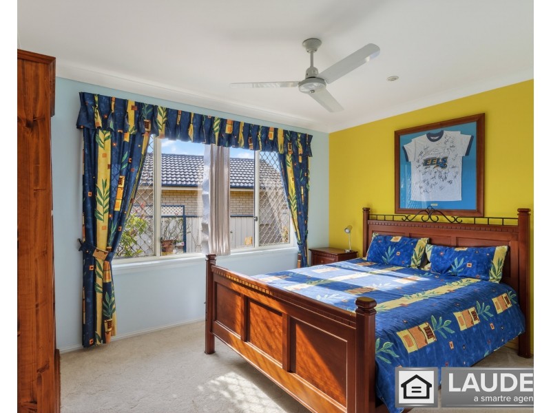 25 Mistral Place, Old Bar NSW 2430
